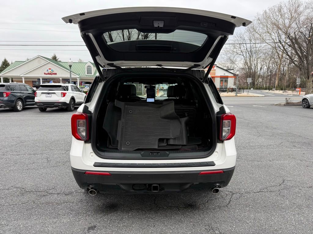 Certified 2023 Ford Explorer ST-Line w/ Class IV Trailer Tow Package image 32