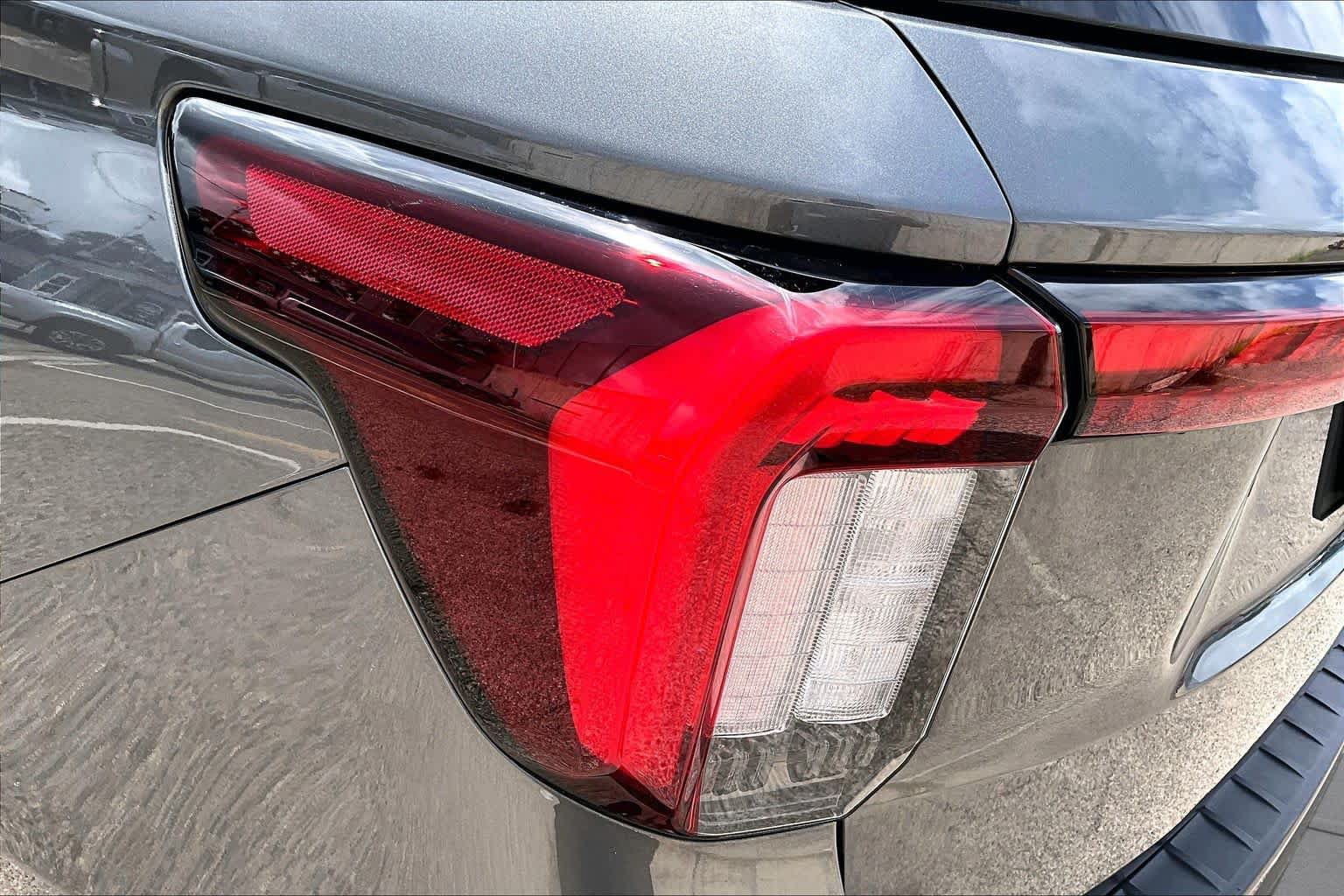 Certified 2025 Ford Explorer ST w/ Sun And Sound Package AWD/4WD image 28
