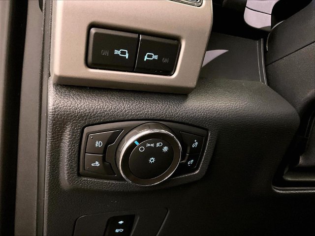 Certified 2022 Ford F250 Lariat w/ Black Appearance Package AWD/4WD image 30