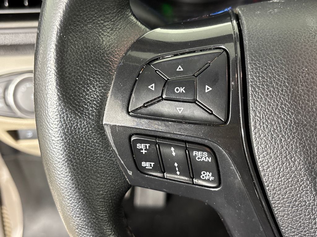 Certified 2019 Ford Explorer XLT w/ Equipment Group 202A AWD/4WD image 18