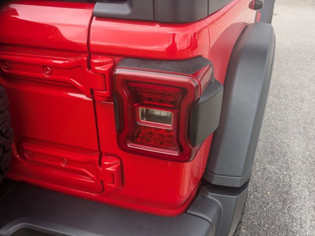 Used 2024 Jeep Wrangler Unlimited Rubicon w/ Technology Group image 36