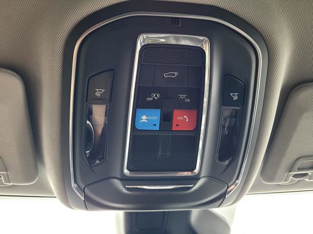 Used 2021 Jeep Grand Cherokee L Limited AWD/4WD image 20