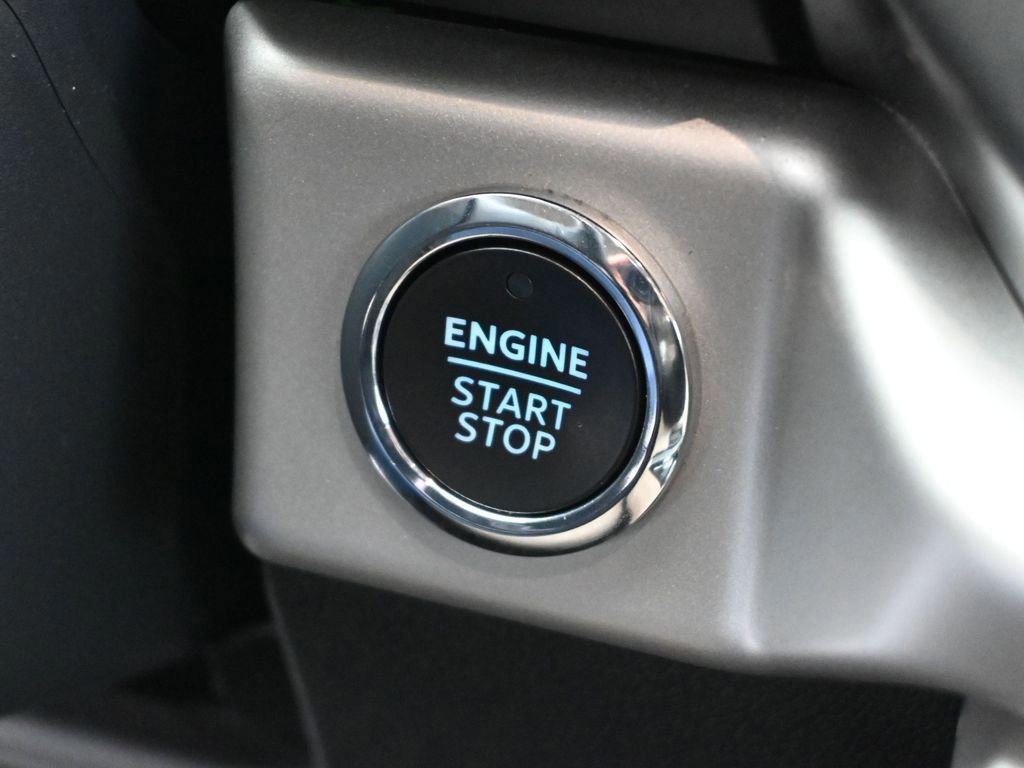 Certified 2024 Ford Expedition Max XLT image 40