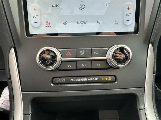 Certified 2024 Ford Edge ST-Line image 24