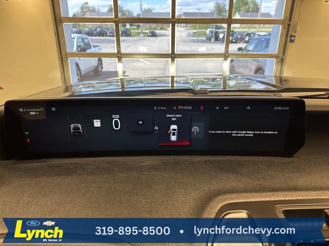 Certified 2025 Ford Expedition Active AWD/4WD image 32
