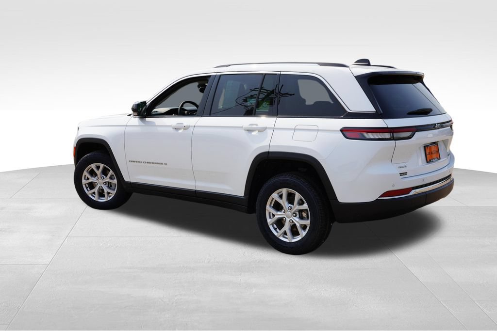 Used 2023 Jeep Grand Cherokee Limited AWD/4WD image 8