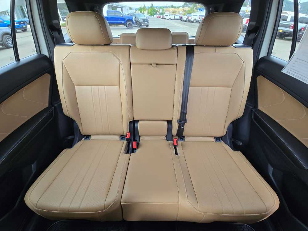 Used 2022 Volkswagen Tiguan SE R-Line FWD image 18