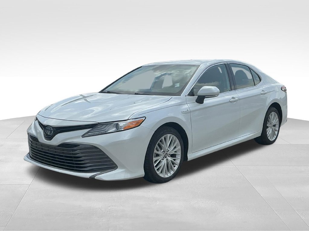 Used 2020 Toyota Camry XLE