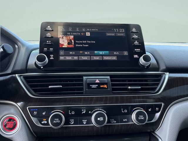 Used 2018 Honda Accord Touring image 30