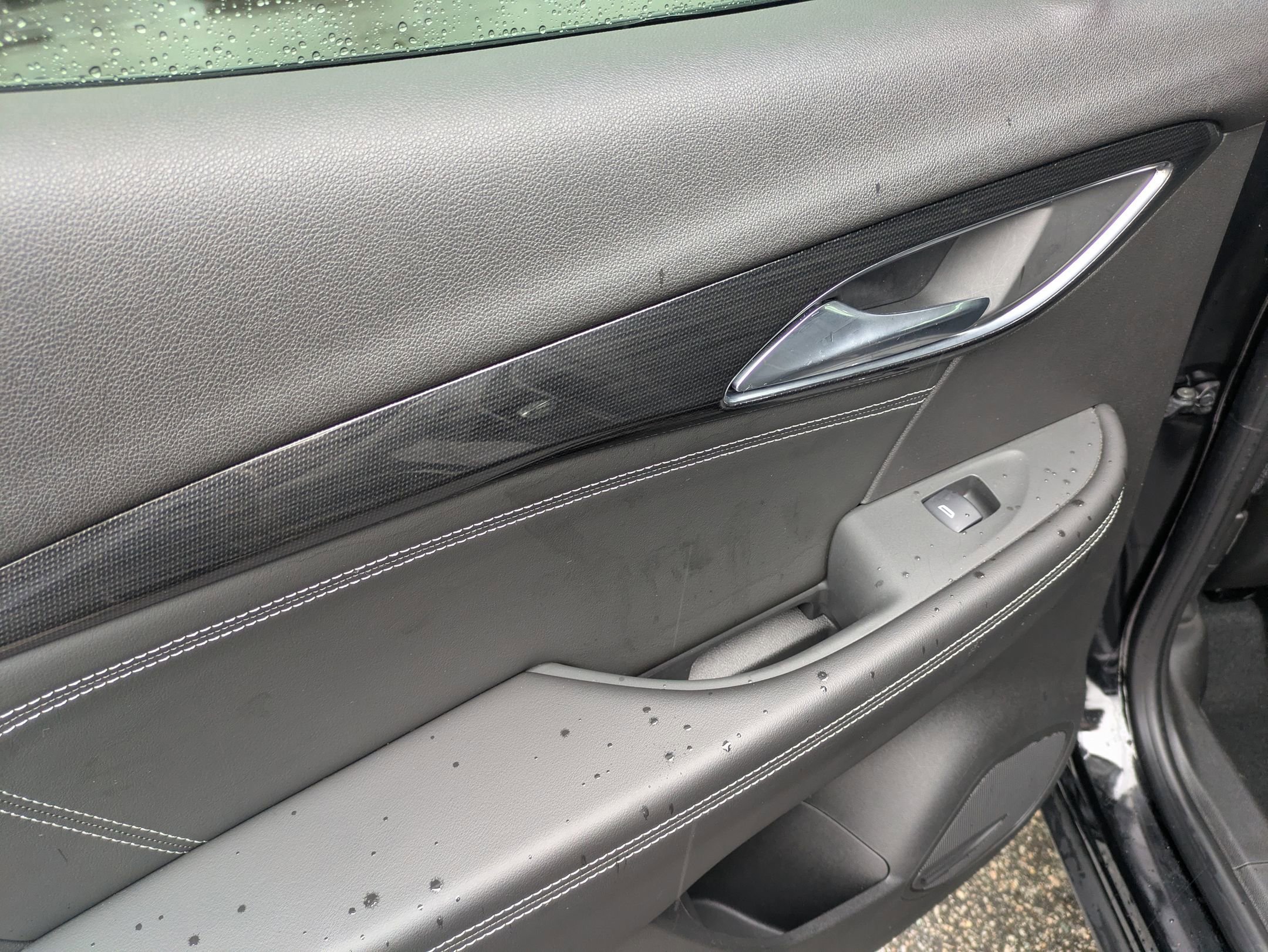 Used 2021 Buick Envision Essence w/ Technology Package I image 28