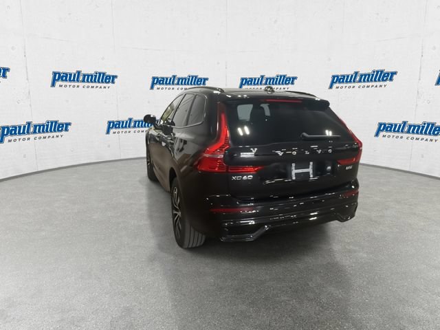 Used 2024 Volvo XC60 B5 Plus AWD/4WD image 8