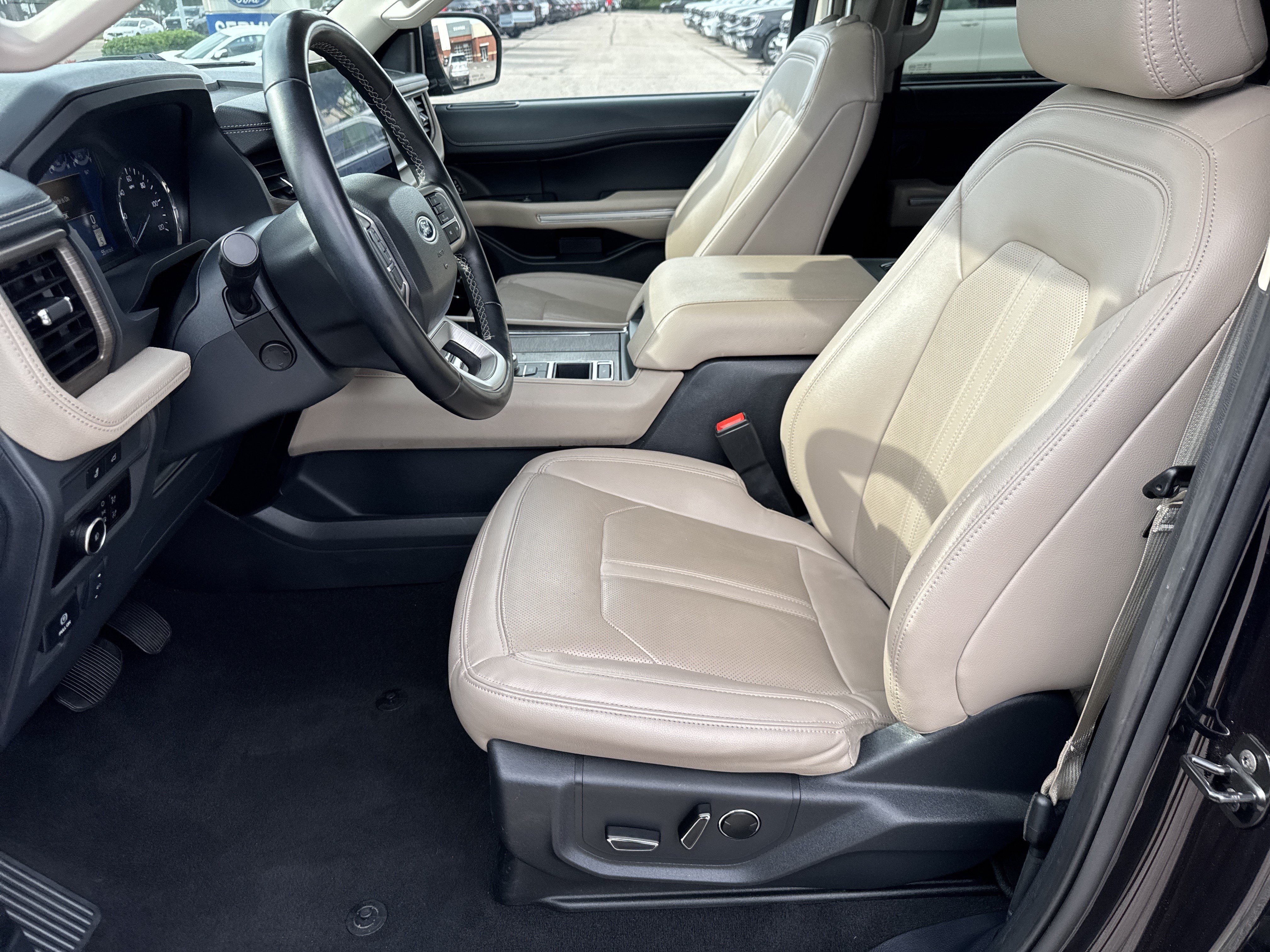 Certified 2024 Ford Expedition Limited RWD image 10