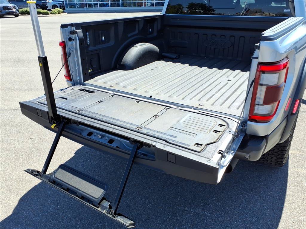 Certified 2022 Ford F150 Raptor w/ Equipment Group 801A High AWD/4WD image 4