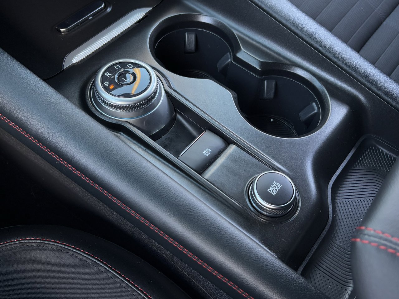 Certified 2025 Ford Explorer ST-Line AWD/4WD image 19