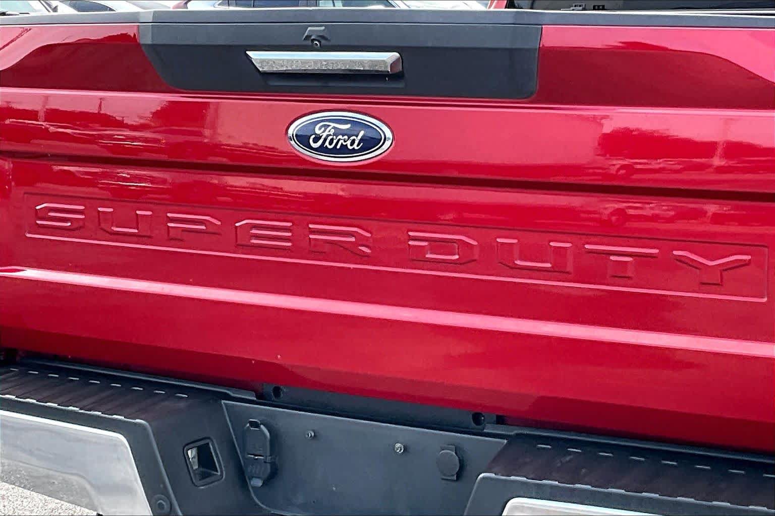 Certified 2021 Ford F250 XLT w/ XLT Premium Package AWD/4WD image 27