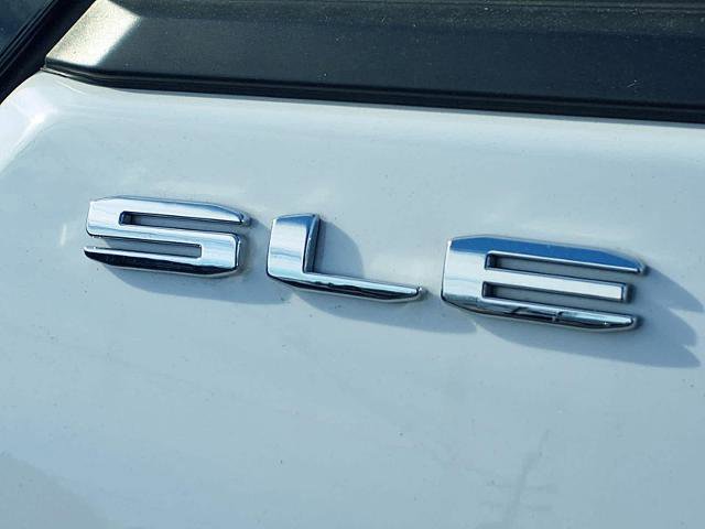 Used 2024 GMC Terrain SLE image 19