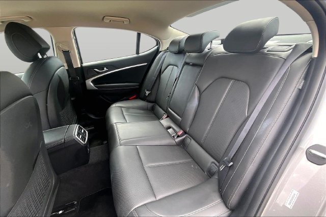 Used 2025 Genesis G70 2.5T RWD image 28