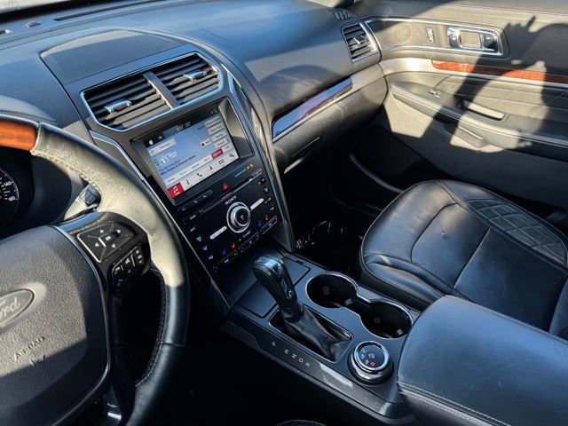 Certified 2018 Ford Explorer Platinum AWD/4WD image 18