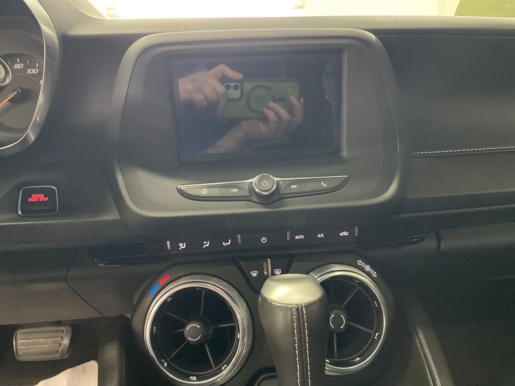 Used 2021 Chevrolet Camaro LT image 22
