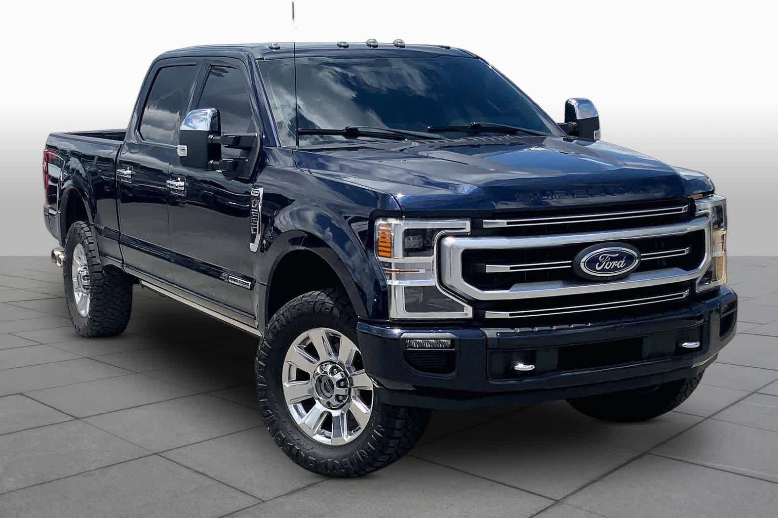 Certified 2022 Ford F250 Platinum AWD/4WD image 3