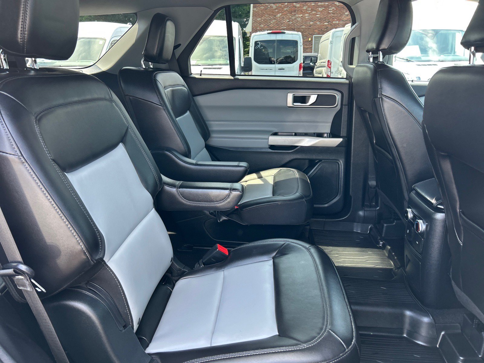 Certified 2023 Ford Explorer XLT w/ Equipment Group 202A AWD/4WD image 23