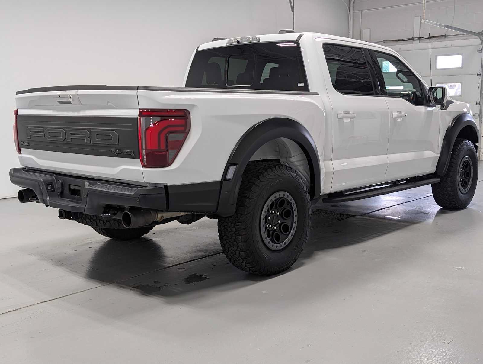 Certified 2024 Ford F150 Raptor AWD/4WD image 8
