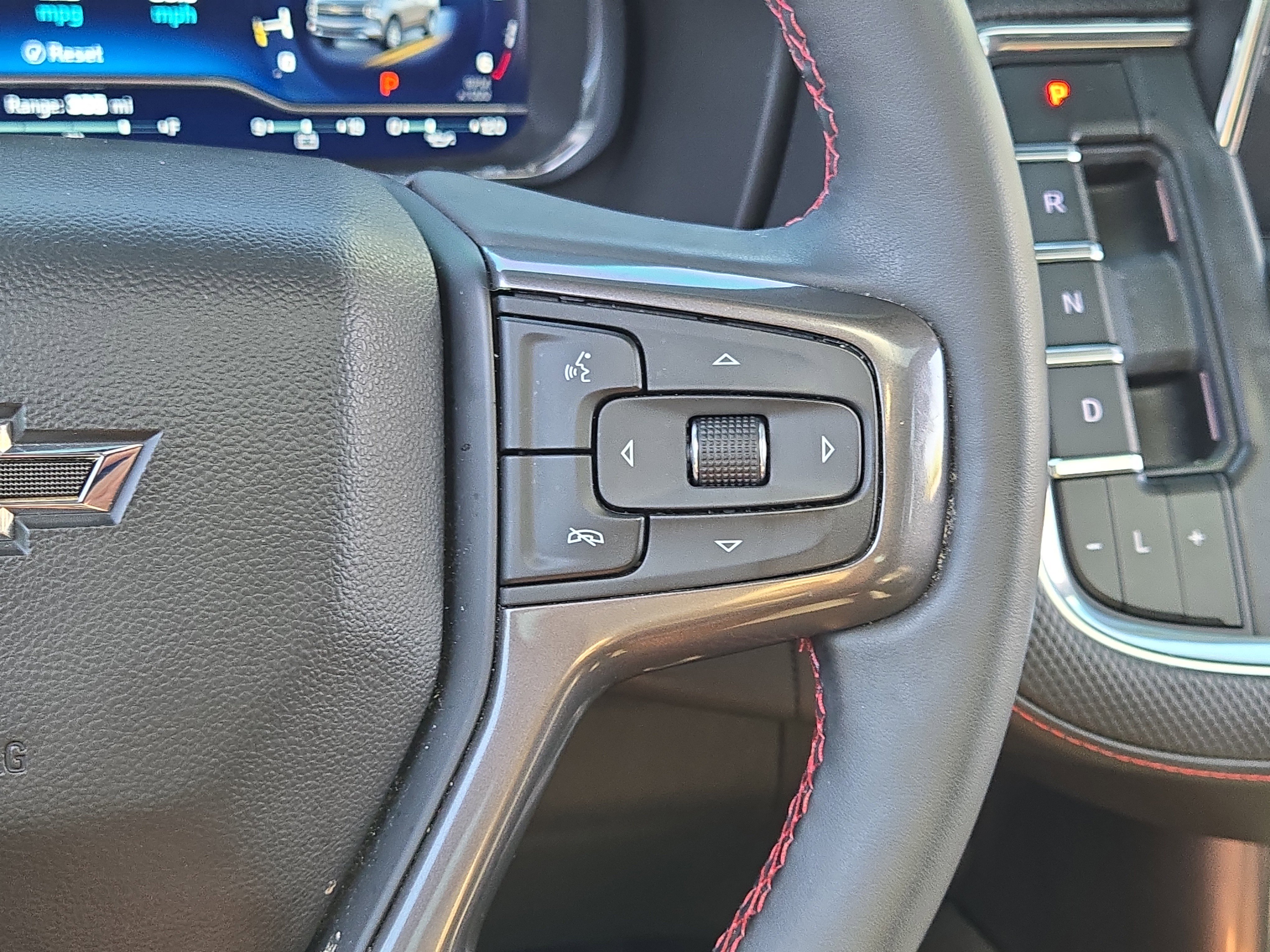 Used 2024 Chevrolet Tahoe RST w/ Luxury Package RWD image 28