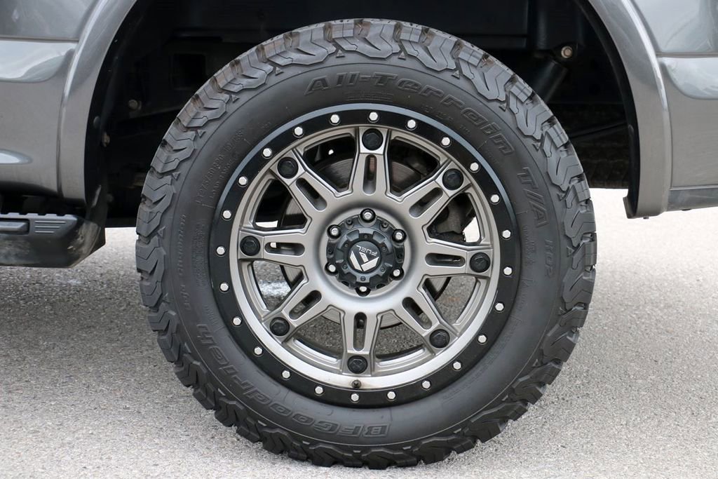 Certified 2018 Ford F150 Platinum w/ Equipment Group 701A Luxury image 9