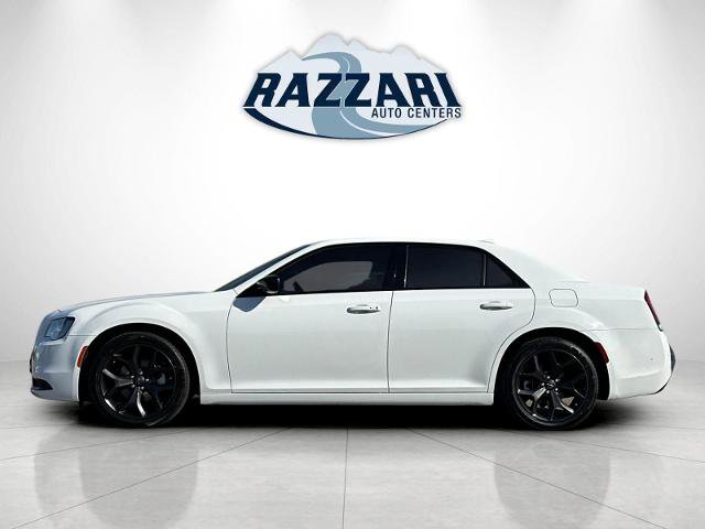Used 2022 Chrysler 300 Touring w/ Sport Appearance Package RWD image 6