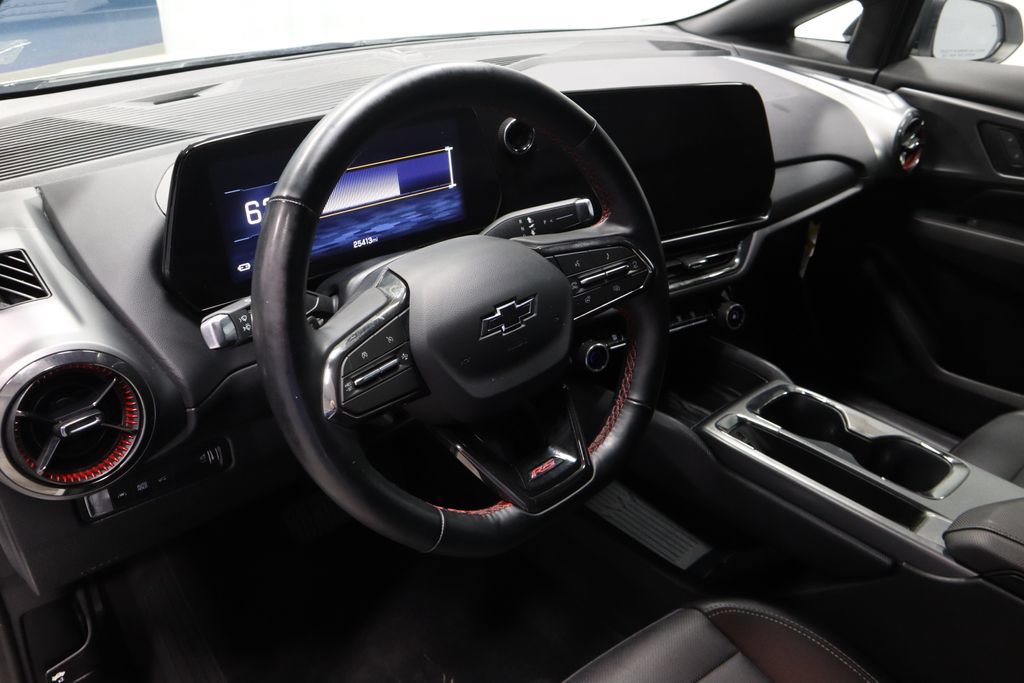 Used 2024 Chevrolet Equinox EV RS FWD image 26