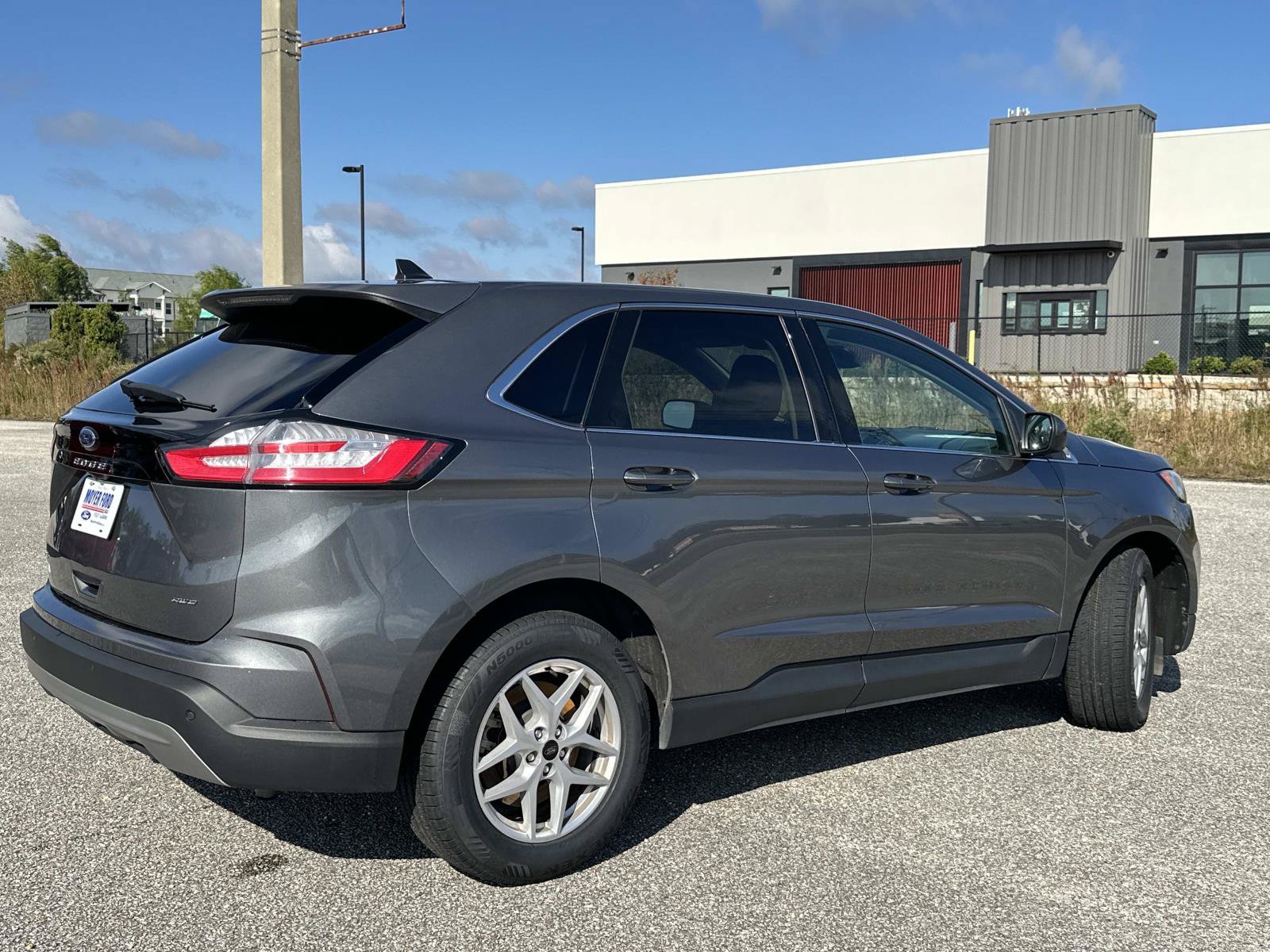 Certified 2024 Ford Edge SEL AWD/4WD image 5