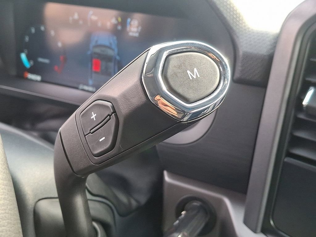 Certified 2025 Ford F150 XLT w/ Equipment Group 301A Standard image 15