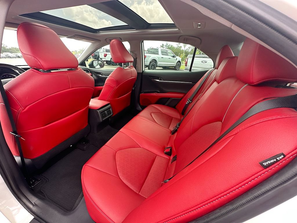 Used 2020 Toyota Camry XSE FWD image 4