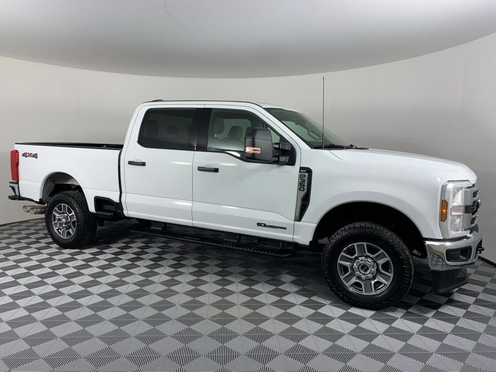 Certified 2025 Ford F350 XLT AWD/4WD image 6
