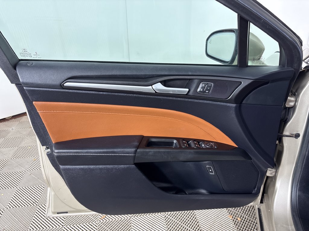 Certified 2019 Ford Fusion Titanium FWD image 16
