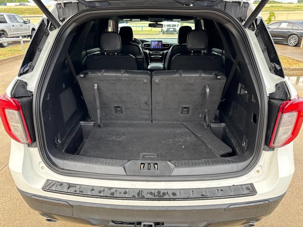 Certified 2023 Ford Explorer ST-Line w/ Class IV Trailer Tow Package RWD image 9