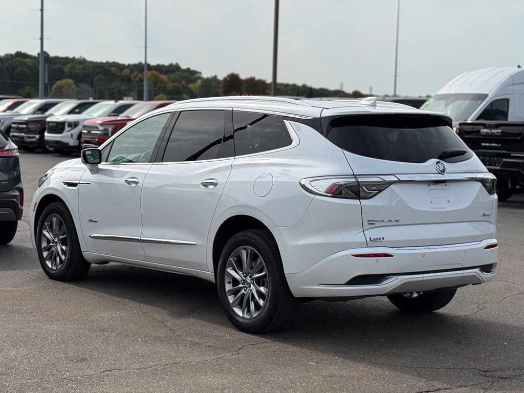Used 2023 Buick Enclave Avenir w/ Avenir Technology Package AWD/4WD image 41