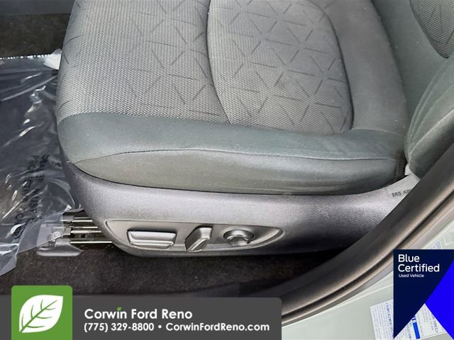 Used 2021 Toyota RAV4 XLE w/ Convenience Package image 22