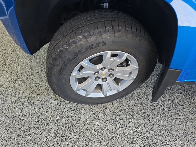 Used 2022 Chevrolet Colorado LT w/ LT Convenience Package image 3
