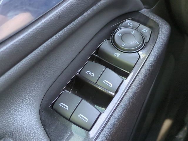 Used 2023 Chevrolet Equinox Premier image 25