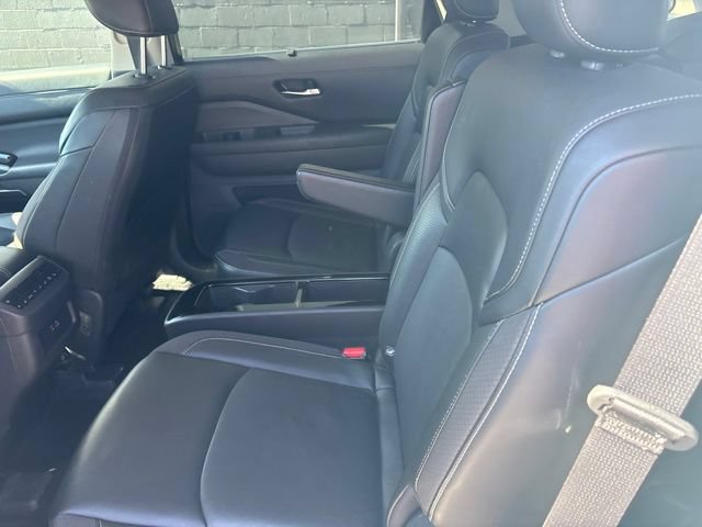 Used 2024 Nissan Pathfinder SL w/ SL Premium Package AWD/4WD image 32