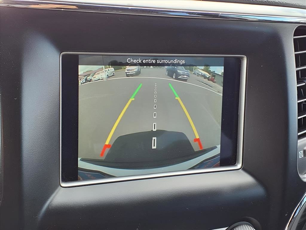 Used 2020 Jeep Grand Cherokee Laredo image 14