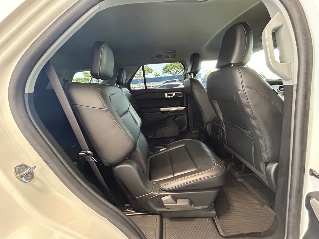 Certified 2023 Ford Explorer XLT w/ Equipment Group 202A RWD image 29