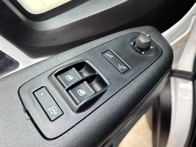 Used 2024 RAM ProMaster 2500 w/ Convenience Group FWD image 18