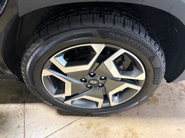 Used 2023 Hyundai Palisade Limited AWD/4WD image 28