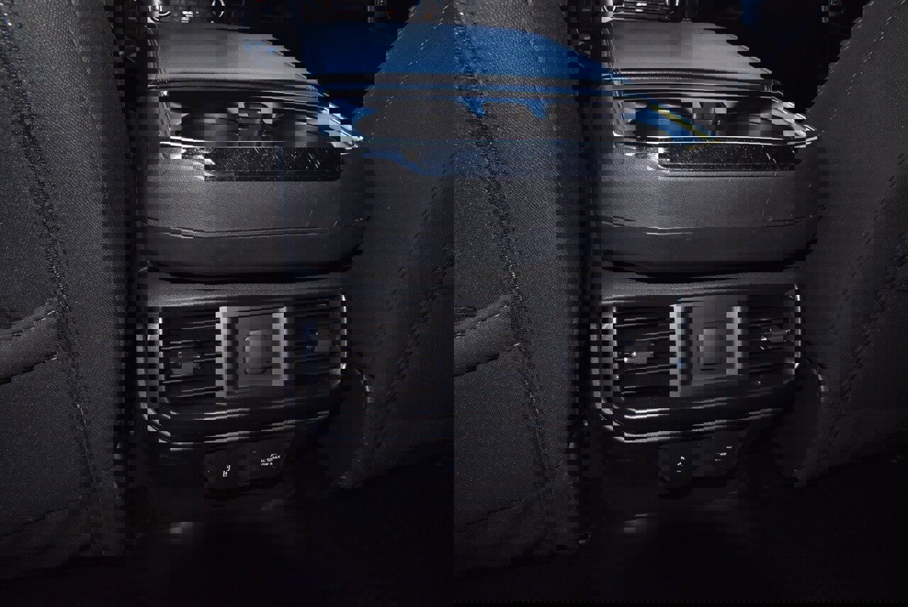 Certified 2022 Ford F150 XLT w/ Equipment Group 302A High image 18