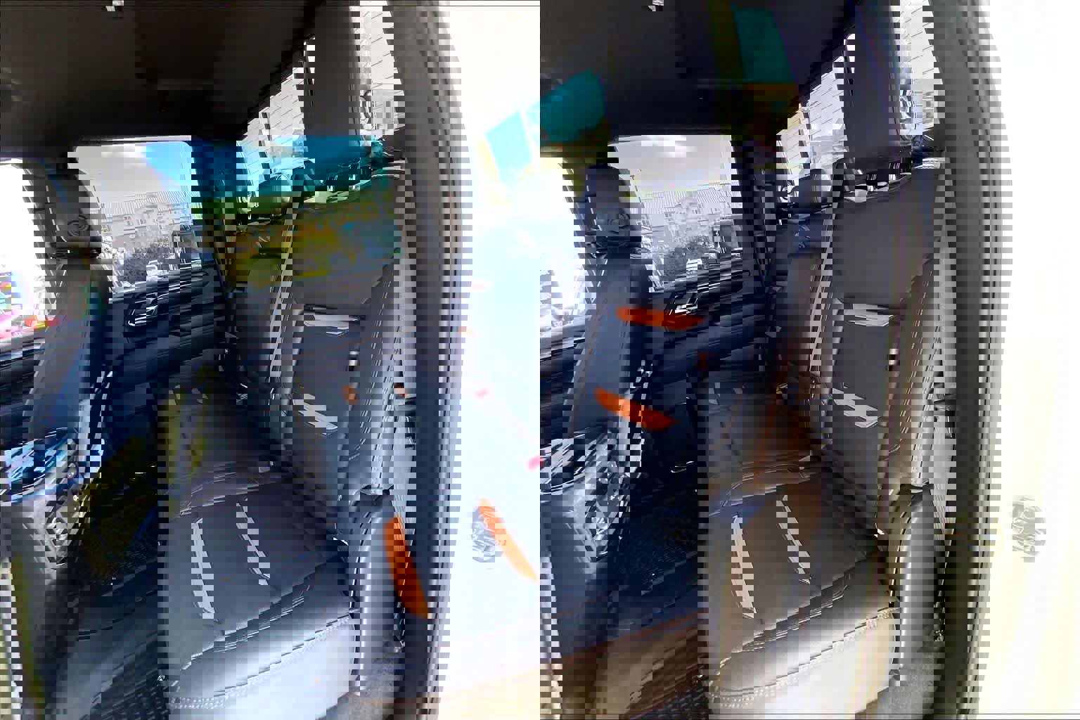 Used 2024 GMC Sierra 2500 AT4 w/ Technology Package image 19