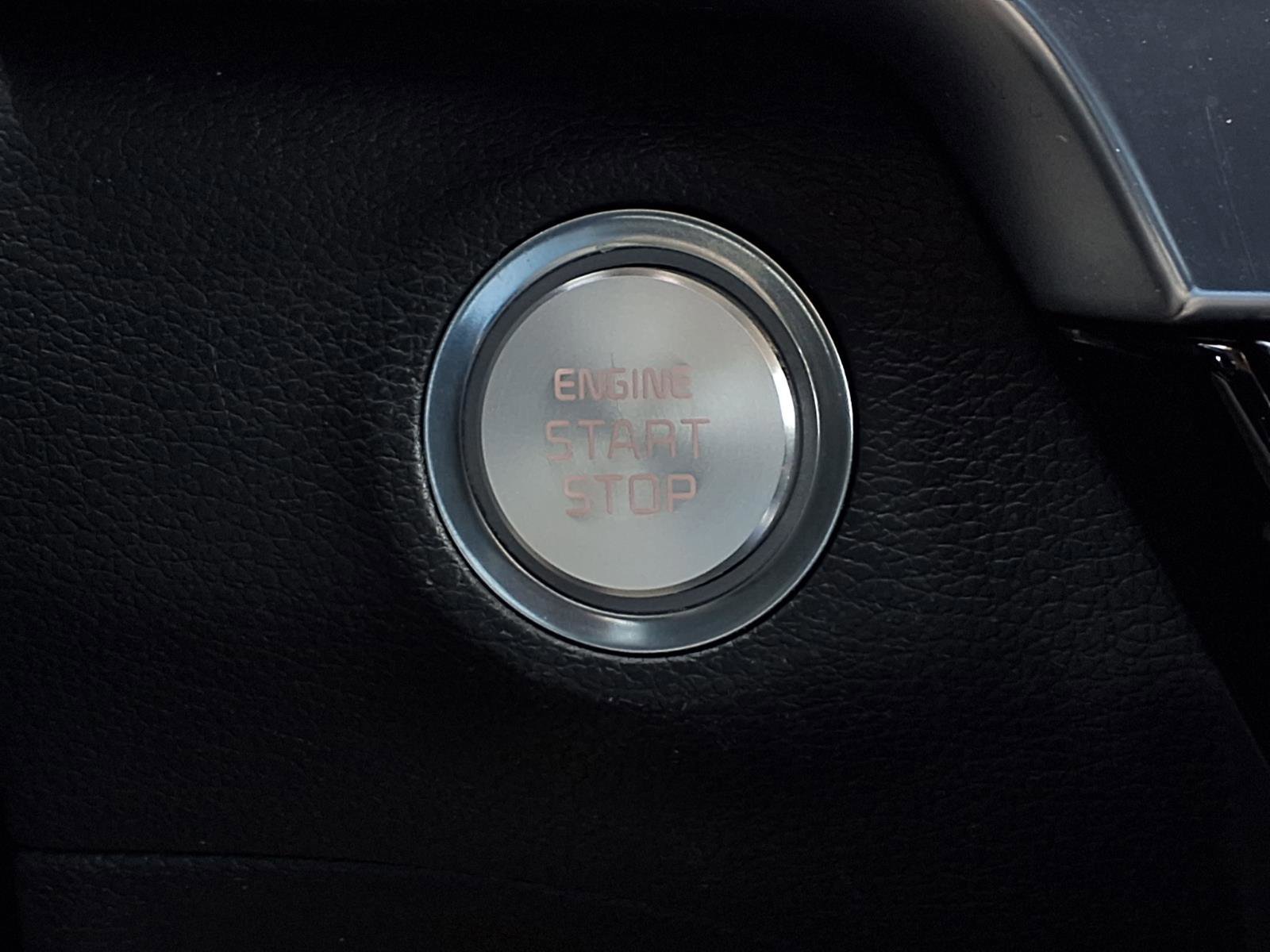 Used 2022 Kia Telluride SX image 16