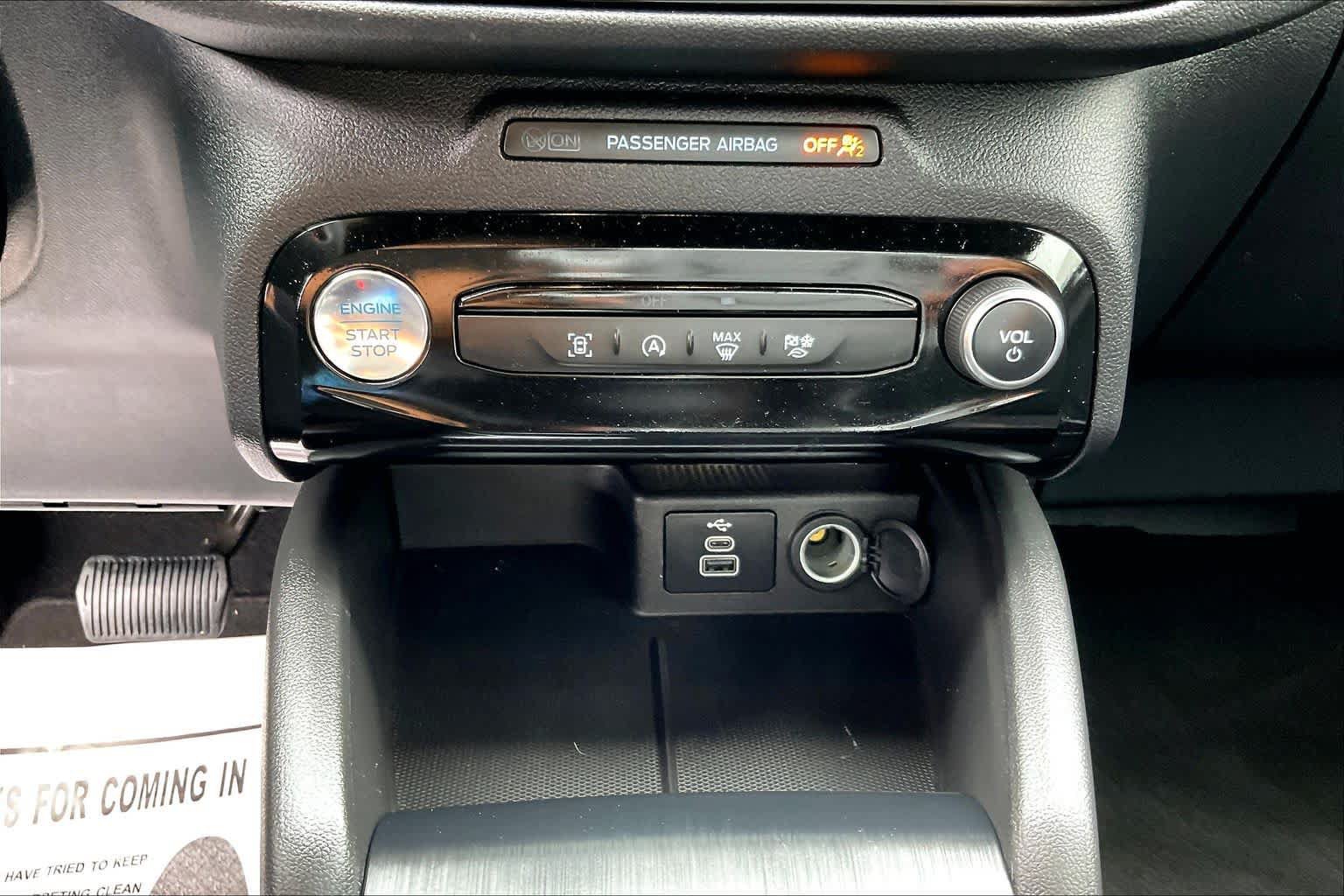 Certified 2025 Ford Escape ST-Line w/ Tech Pack #1 FWD image 26