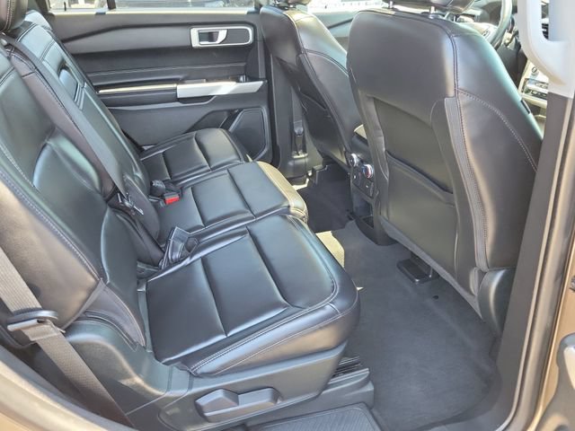 Certified 2021 Ford Explorer XLT w/ Equipment Group 202A RWD image 20